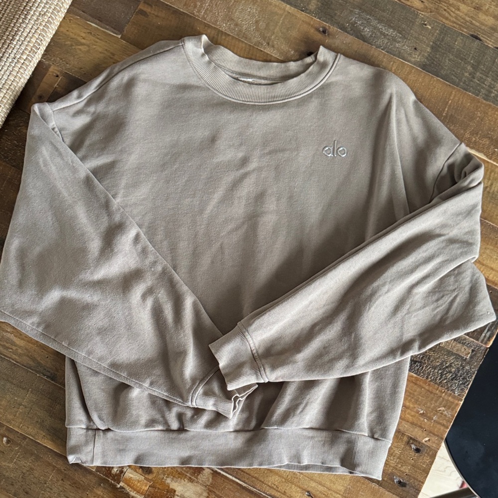 ALO Yoga Women's Crewneck Sweatshirt in Taupe